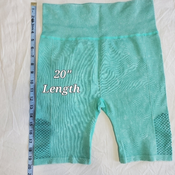 NINE West Active Mint Green Biker Gym Athletic Workout Shorts Cutouts Large XL - Picture 8 of 11